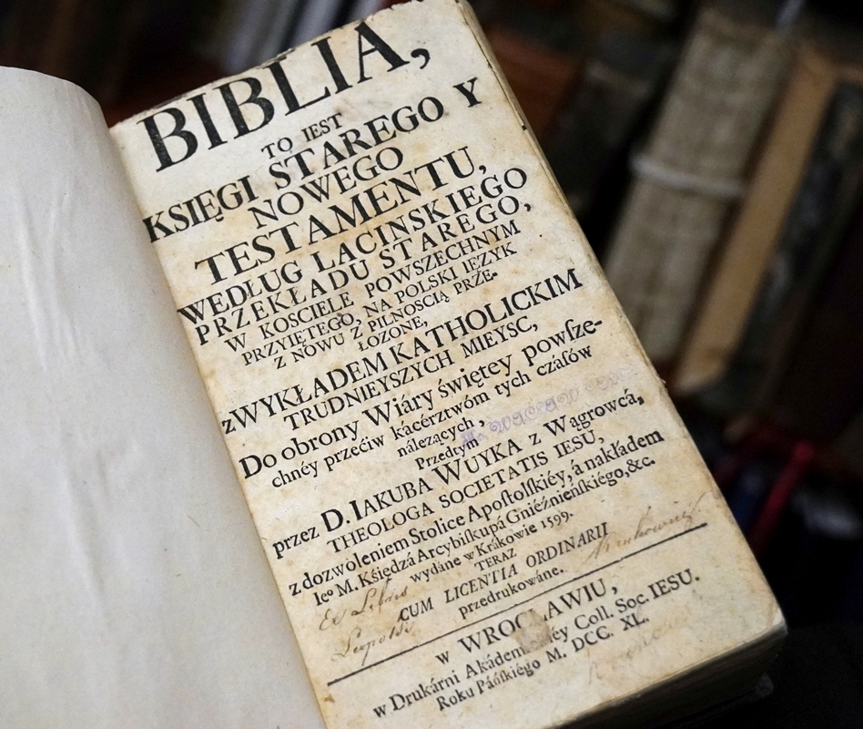 bIBLIA.jpg